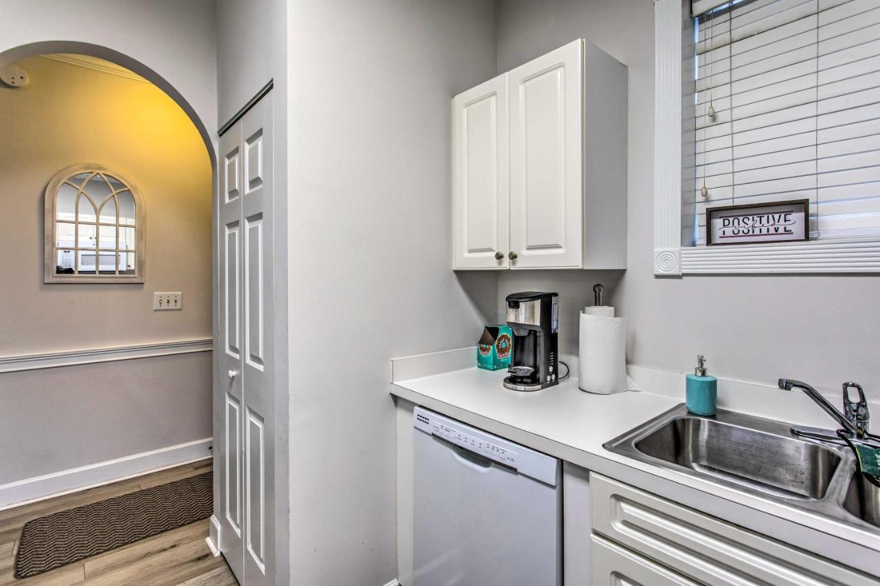 Breezy Coastal Condo 2 Mi To Shop, Golf, And Swim! Myrtle Beach Exteriör bild